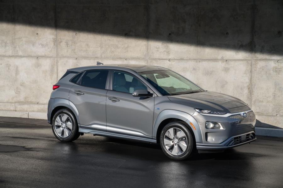  Hyundai Kona Electric (OS) 2018 года  (NA) (фото 15 из 55)